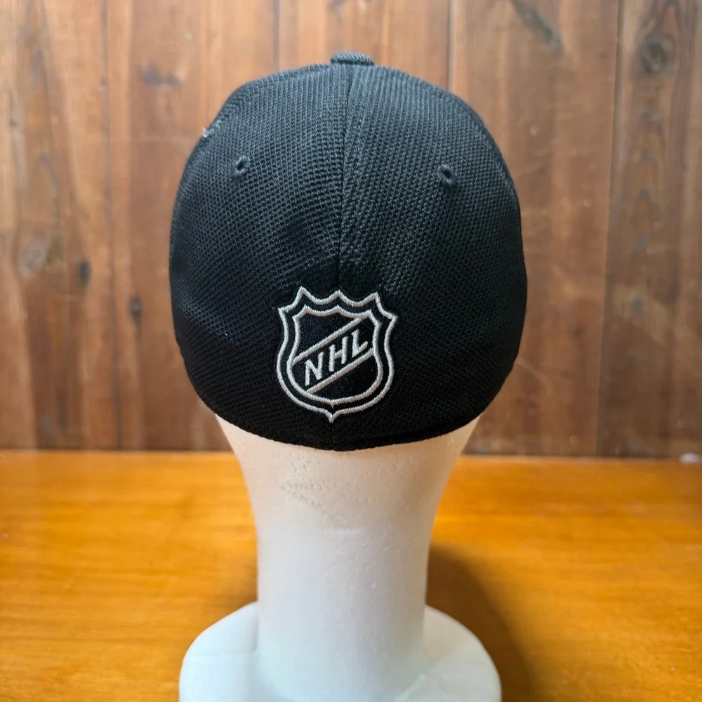 Reebok Philadelphia Flyers Hat Youth OSFM Black Orange NHL Center Ice Mesh Cap